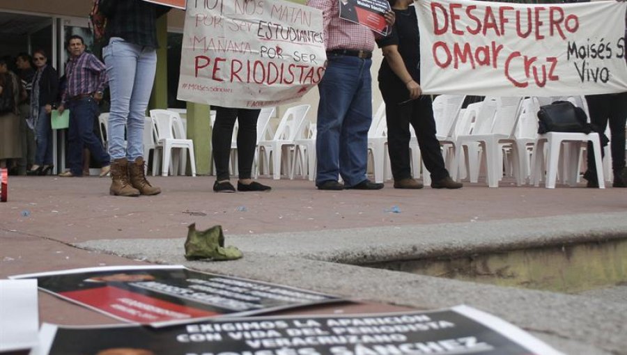 Fiscal mexicano confirma plenamente que los 43 estudiantes fueron asesinados y calcinados
