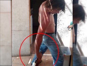 Video del "destapador humano" causa furor en internet