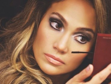 Publican fotos de Jennifer López sin una gota de maquillaje