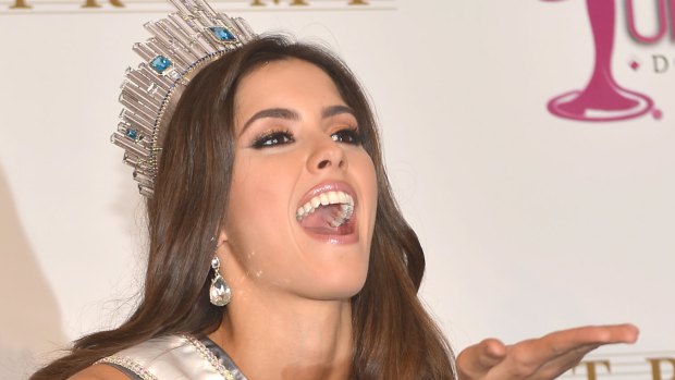 El #EjUnaPreguntaMuyDificil de Miss Universo se convierte en canción