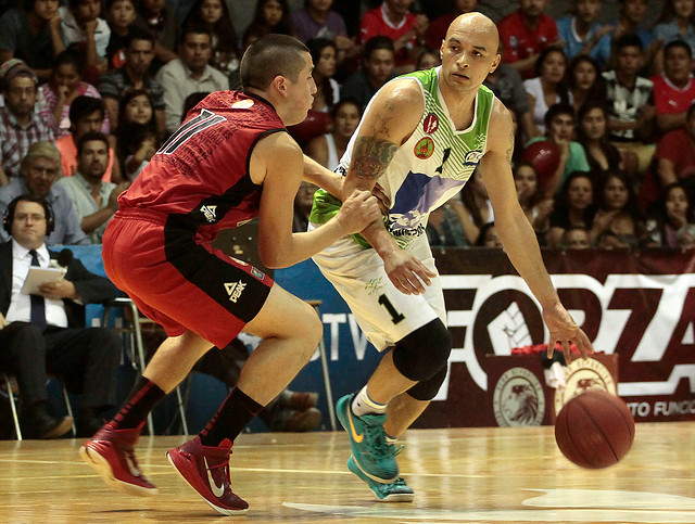 Básquetbol: Deportes Castro sacó pasajes a la final de la Liga DIRECTV