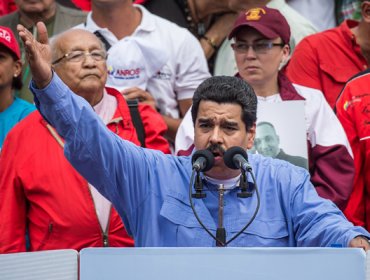 Maduro acusa a EEUU de promover golpe 'violento' en Venezuela