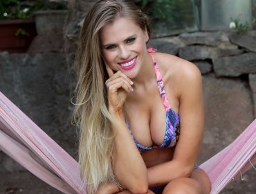 Eliana Albasetti causó revuelo con estas imágenes en bikini