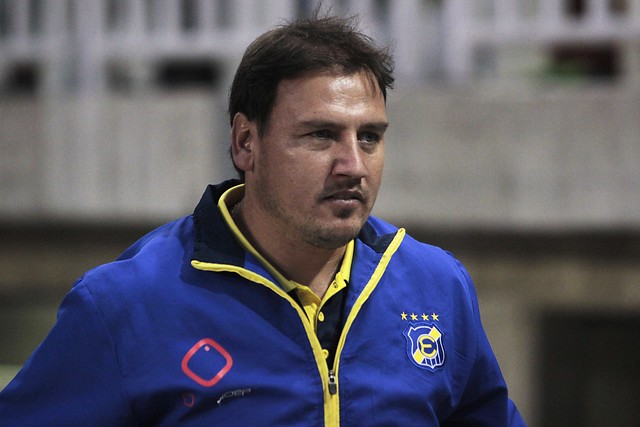 Primera B: Entrenador de Everton no quiere pensar en Quillota