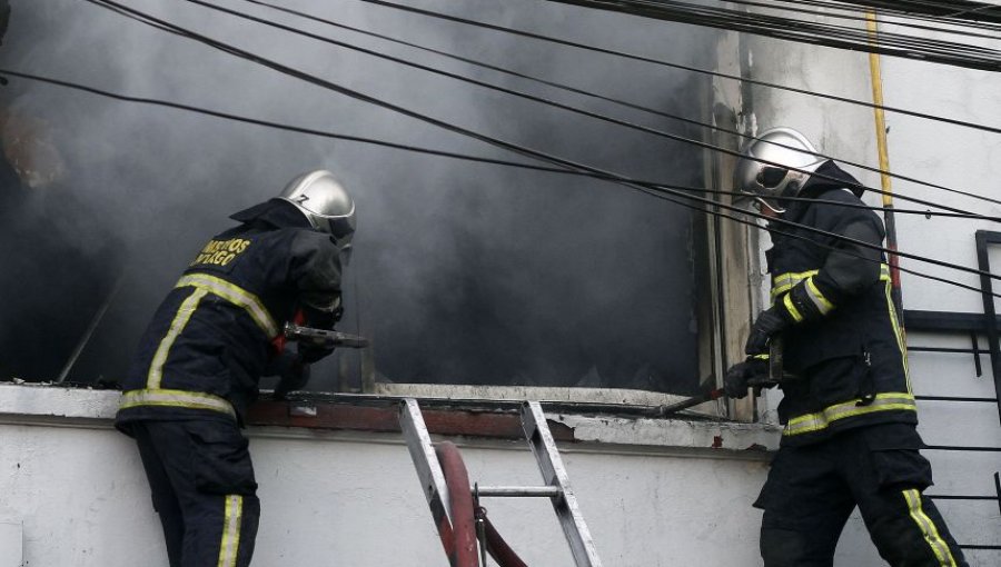 Una persona fallece tras incendio en Talca