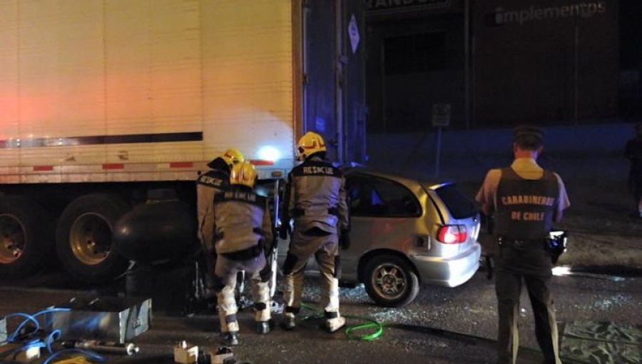 Hombre murió al impactar de frente con un camión en Iquique