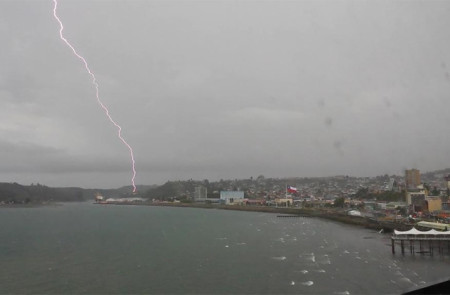 Tormenta eléctrica se registró la mañana de este lunes en regiones de Los Ríos y Los Lagos