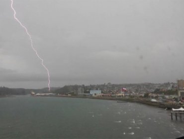 Tormenta eléctrica se registró la mañana de este lunes en regiones de Los Ríos y Los Lagos