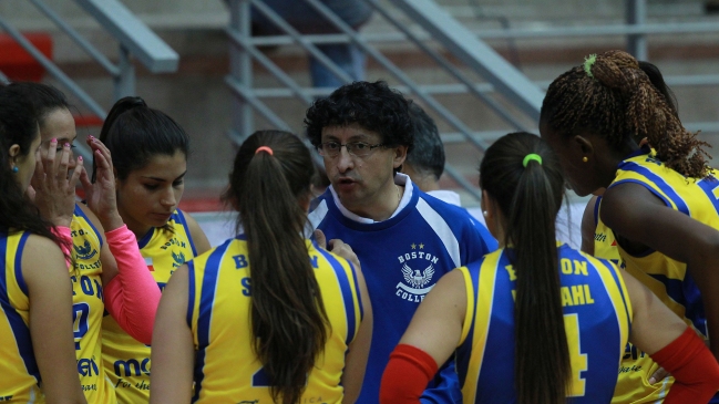 Vóleibol: Boston College perdió en su debut en Sudamericano femenino