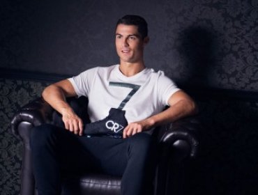 Video: Cristiano Ronaldo lució su figura en ropa interior