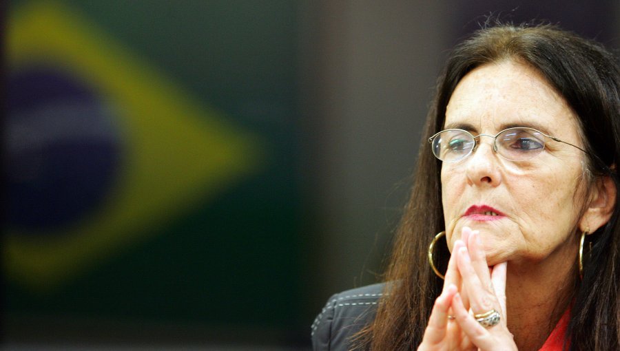 Rousseff acepta pedido de renuncia de presidenta de Petrobras, según medios