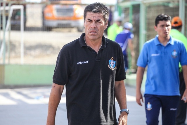 José Cantillana puso su cargo a disposición en Deportes Antofagasta