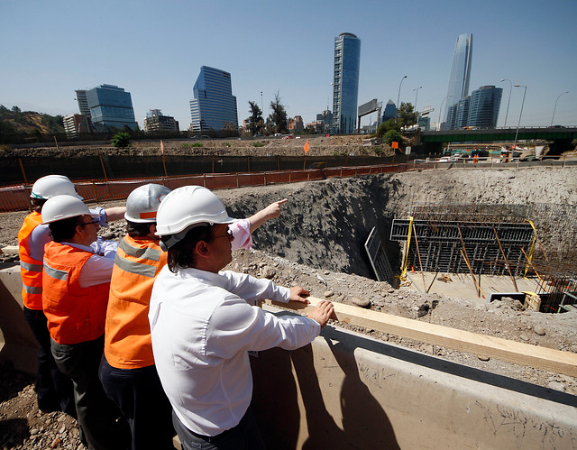 Importante avance de obras de construcción de túneles que conectarán las autopistas Costanera Norte y Sur