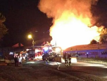 Incendio destruye emblemático liceo de la ciudad de Osorno