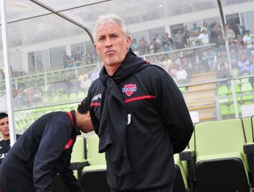 Ivo Basay no va más como técnico de Ñublense