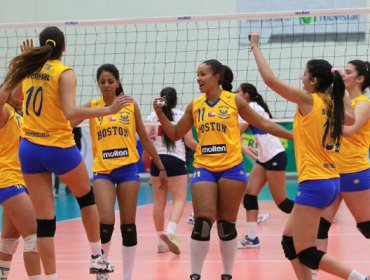 Vóleibol: Boston College venció a cuadro boliviano en Sudamericano femenino