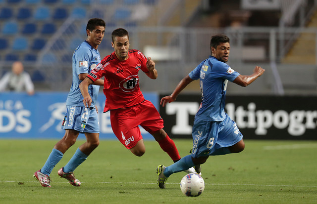 O'Higgins logra emotivo primer triunfo con 'Vitamina' Sánchez y hunde a Ñublense