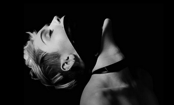 Miley Cyrus participa en un festival de cine porno