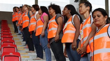 Sport Recife contrató a madres de sus hinchas como guardias de seguridad