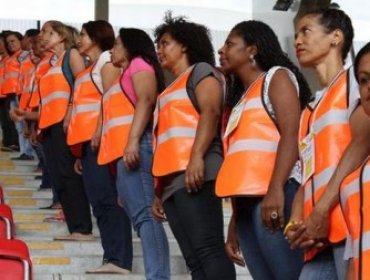 Sport Recife contrató a madres de sus hinchas como guardias de seguridad