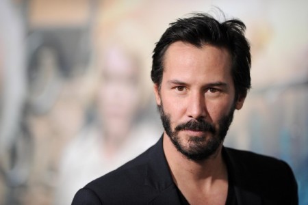 Viral: Keanu Reeves fue grabado cediendo el asiento en el metro