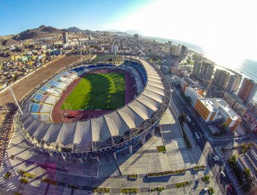 En duda Antofagasta-Colo Colo: Estadio 'Calvo y Bascuñán' quedó "stand by"