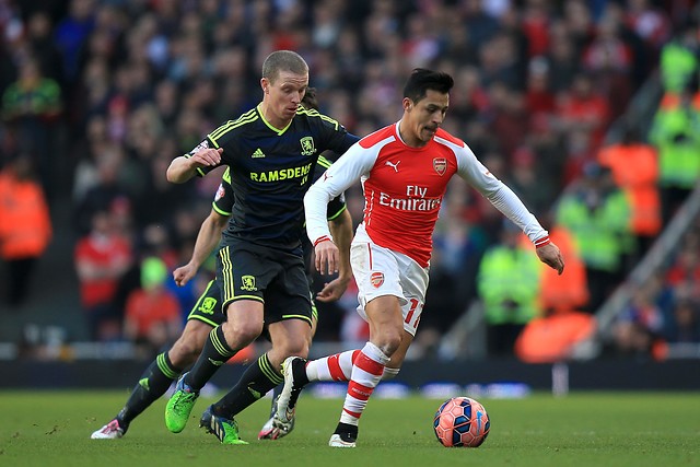 Alexis Sánchez fue titular en avance del Arsenal a cuartos de la Copa FA