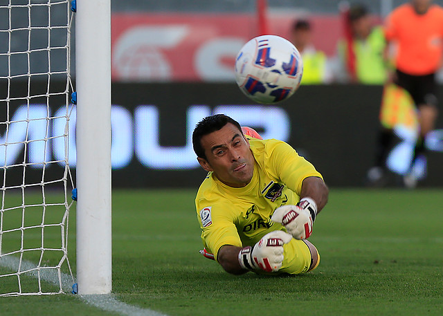 Justo Villar: "Colo Colo ha mejorado mucho en el aspecto futbolístico"