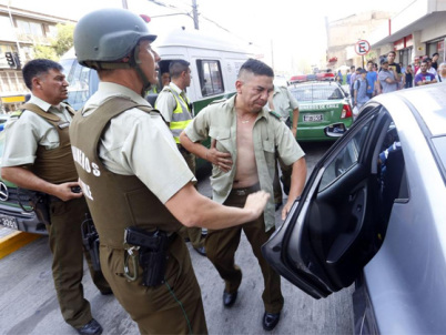 Independencia: Colombianos fueron detenidos tras agredir violentamente a Carabineros