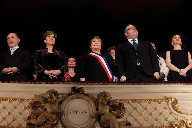 Encuesta Cadem: Rechazo a la presidenta Bachelet aumentó a 46%, en medio de renuncia de Sebastián Dávalos