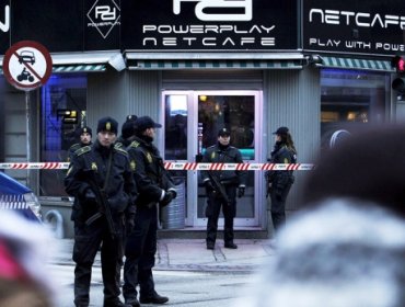 Banderas a media asta en Bruselas en solidaridad con víctimas de Copenhague