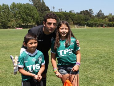 Niños y niñas afectados por el incendio de Valparaíso conocen a sus ídolos Wanderinos