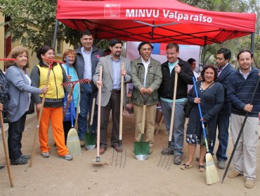 MINVU desarrolla masivos operativos medioambientales en barrios de la reconstrucción de Valparaíso