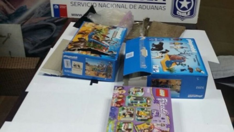 Servicio de Aduanas encontró más de 10.000 dosis de éxtasis en cajas de juguetes Lego y Playmobil