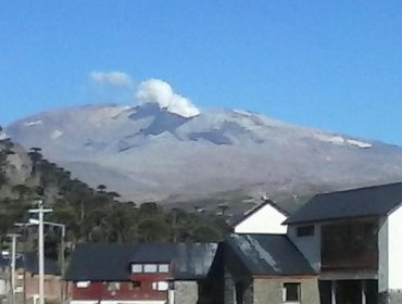 Mantienen sendas medidas preventivas por incremento de actividad de volcanes Copahue y Villarrica