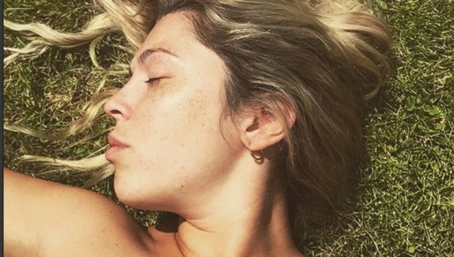 Daniela Aránguiz publica fotos completamente desnuda en Instagram