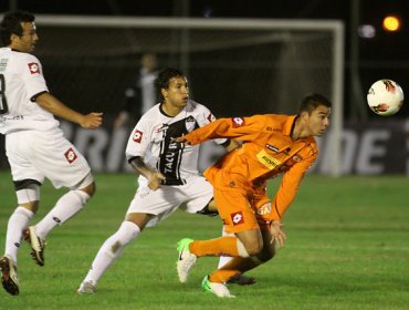 Volante separado del plantel de Cobreloa: "Los hinchas nos están matando"