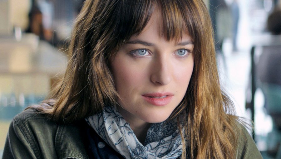 Dakota Johnsons confesó que se robó cosas del set mientras grababa 50 Sombras de Grey