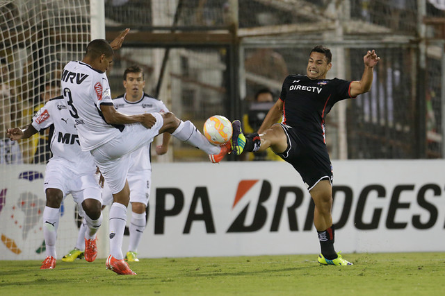 Leo Cáceres: "Mis objetivos son ganarme un puesto y ser campeón en Colo Colo"