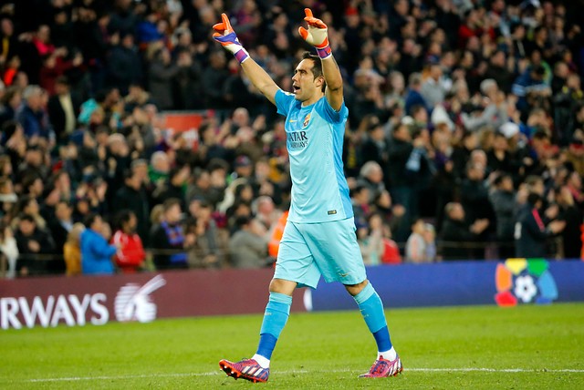 Claudio Bravo: "El portero de Barcelona no puede relajarse nunca"