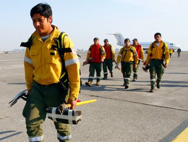 Intendente del Biobío recibió a los 32 brigadistas argentinos que se suman al combate de incendios forestales