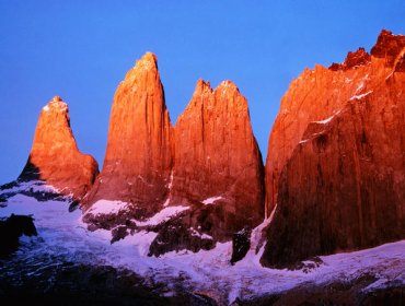 Turistas deberán abandonar el país tras iniciar fogata en Torres del Paine