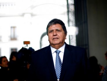 Alan García emplazó a Bachelet para que investigue el caso de supuesto espionaje