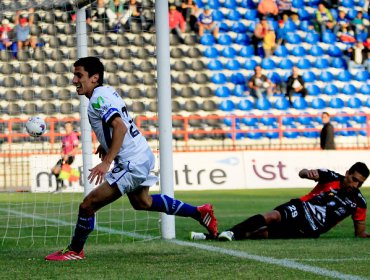 Huachipato gana y complica a los "Pumas" con el descenso