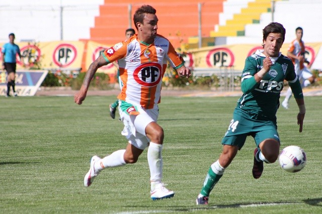 Cobresal venció a Santiago Wanderers y mete presión a La Calera en la cima