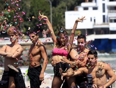 Candidatas a reina del Festival de Viña se presentan con variadas performances