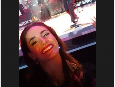 Mira la particular selfie de jurado con Luis Fonsi que revoluciona redes sociales