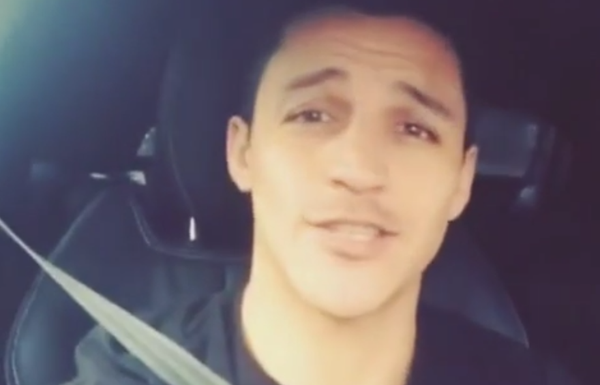 Video: Alexis Sánchez sorprende a sus fans al más puro estilo de Romeo Santos