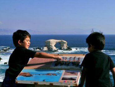 Municipalidad de Antofagasta hará exámenes de pelo y uña a niños por contaminación de plomo y arsénico