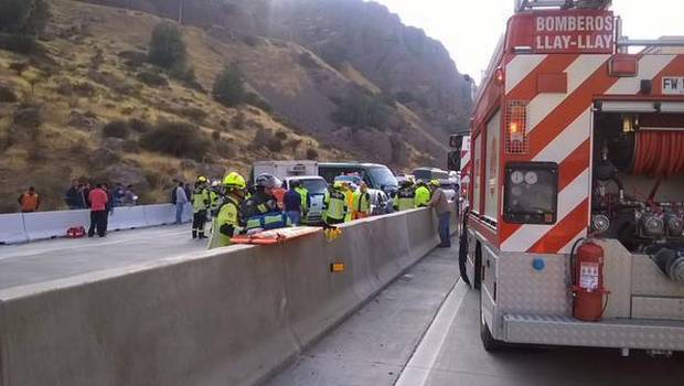 Siete personas lesionadas dejó accidente en cuesta Las Chilcas de la ruta 5 Norte